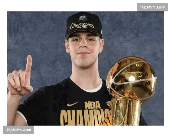 哈滕赛后谈及队友托皮奇病情,强调团队支持与团结至关重要 哈滕赛后谈及队友托皮奇病情,强调团队支持与团结至关重要